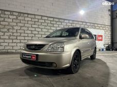 Продажа б/у Kia Carens 2004 года во Львове - купить на Автобазаре