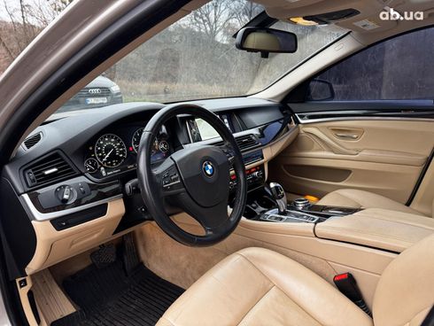 BMW 5 серия 2013 серый - фото 45