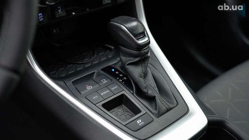 Toyota RAV4 2018 - фото 26