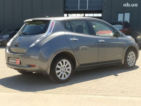 Nissan Leaf 2017 серый - фото 5