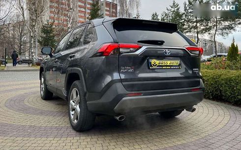 Toyota RAV4 2020 - фото 5