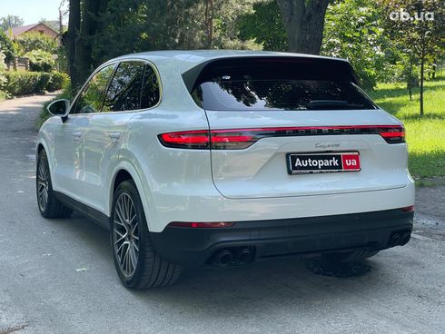 Porsche Cayenne 2021 белый - фото 9