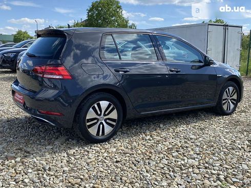 Volkswagen e-Golf 2020 - фото 11