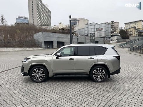 Lexus LX 2022 - фото 4