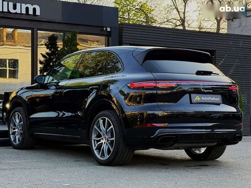 Porsche Cayenne 2021 - фото 21