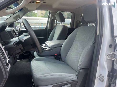 Dodge Ram 2017 - фото 10
