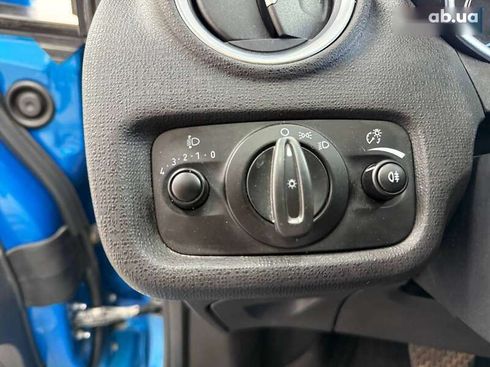 Ford Fiesta 2015 - фото 26