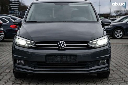 Volkswagen Touran 2020 - фото 14