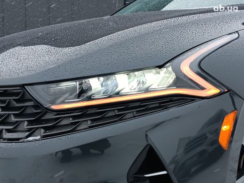 Kia K5 2020 серый - фото 5