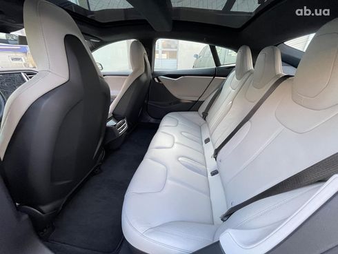 Tesla Model S 2015 белый - фото 17
