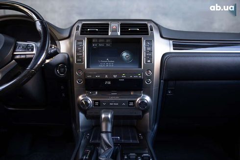 Lexus GX 2020 - фото 17