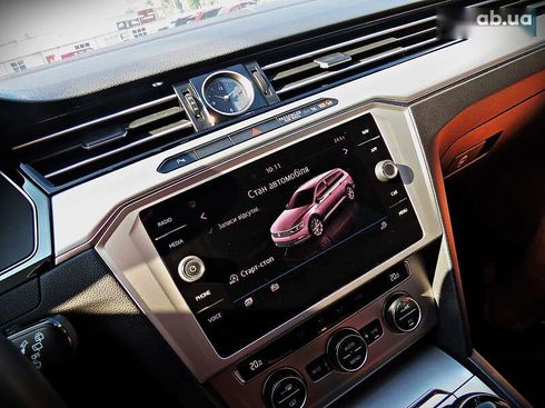 Volkswagen Passat 2017 - фото 10