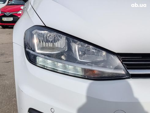 Volkswagen Golf 2019 белый - фото 4