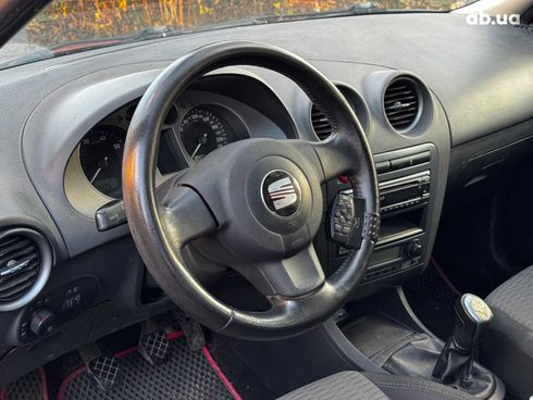SEAT Ibiza 2008 красный - фото 13