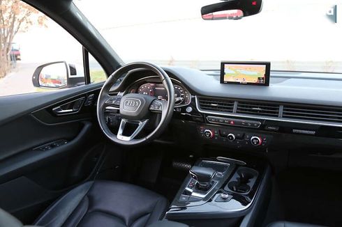 Audi Q7 2017 - фото 18