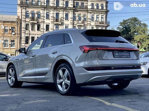 Audi E-Tron 2019 - фото 11