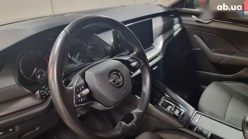 Skoda Octavia 2021 - фото 13