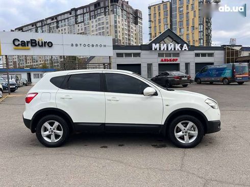 Nissan Qashqai 2010 - фото 14