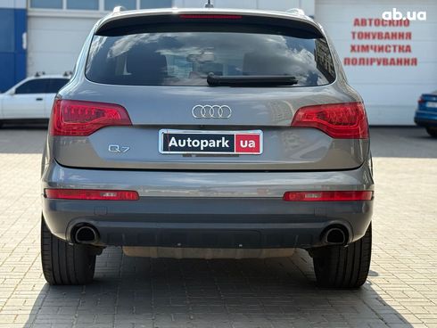 Audi Q7 2013 серый - фото 8