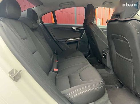 Volvo S60 2015 - фото 9