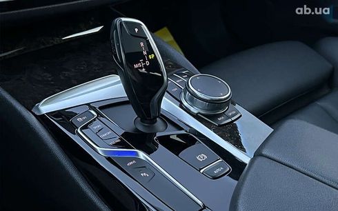 BMW 5 серия 2017 - фото 22