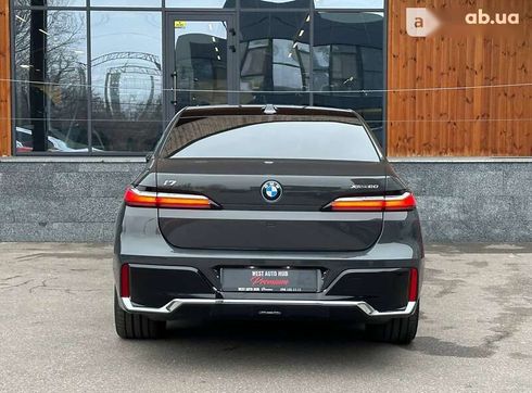 BMW i7 2023 - фото 6