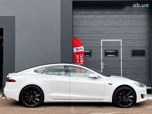 Tesla Model S 2020 - фото 11