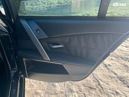 BMW 5 серия 2004 черный - фото 27