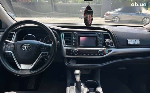 Toyota Highlander 2015 - фото 13