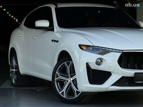 Maserati Levante 2018 - фото 6