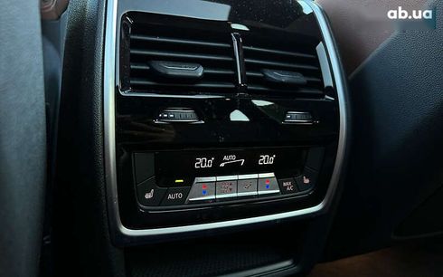BMW X5 2018 - фото 18