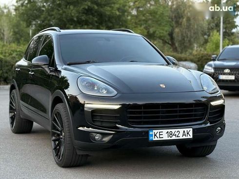 Porsche Cayenne 2017 - фото 17