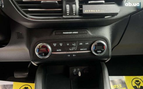 Ford Focus 2021 - фото 29