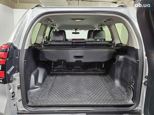 Toyota Land Cruiser Prado 2020 - фото 10