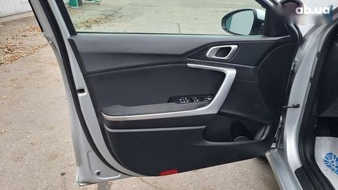 Kia Cee'd 2021 - фото 24