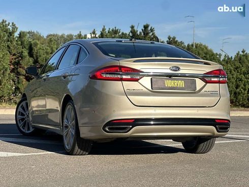 Ford Fusion 2016 - фото 25