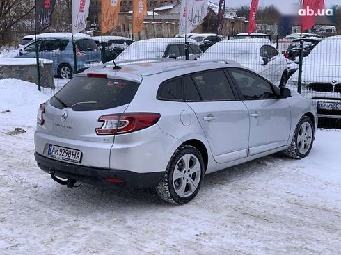 Renault Megane 2012 - фото 14