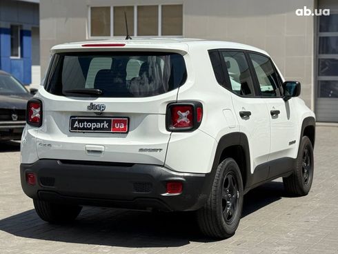 Jeep Renegade 2019 белый - фото 6