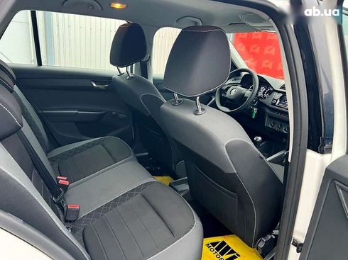 Skoda Fabia 2021 - фото 26