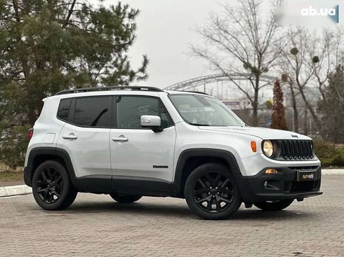 Jeep Renegade 2018 - фото 10