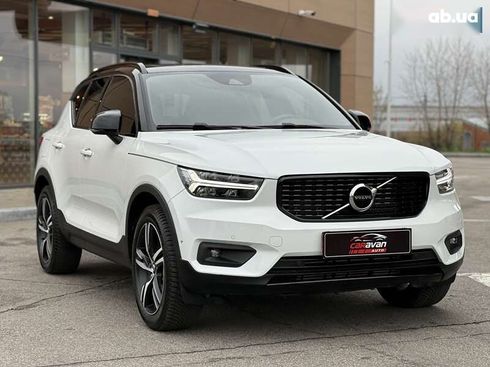 Volvo XC40 2019 - фото 19