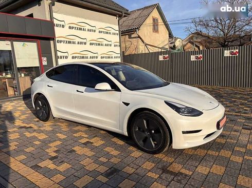 Tesla Model 3 2022 - фото 4