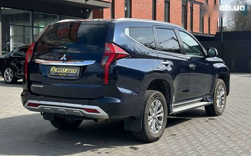 Mitsubishi Pajero Sport 2019 - фото 6