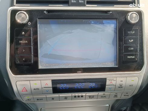 Toyota Land Cruiser Prado 2018 белый - фото 31