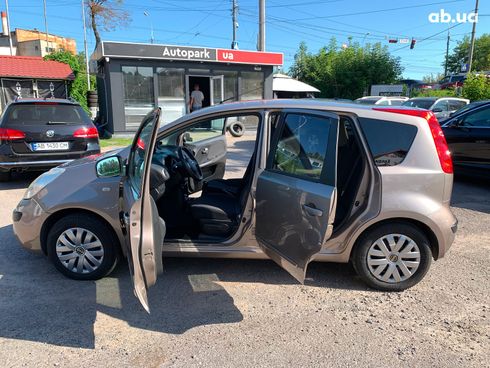 Nissan Note 2006 коричневый - фото 15