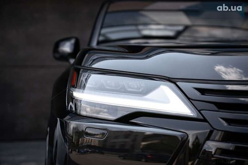 Lexus LX 2022 - фото 2