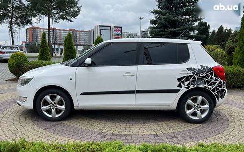 Skoda Fabia 2011 - фото 4