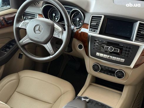 Mercedes-Benz M-Класс 2013 серый - фото 26