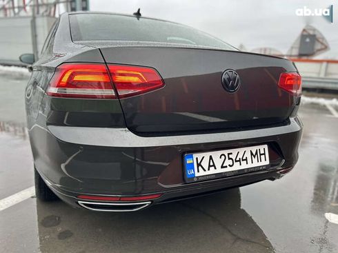 Volkswagen Passat 2018 - фото 19