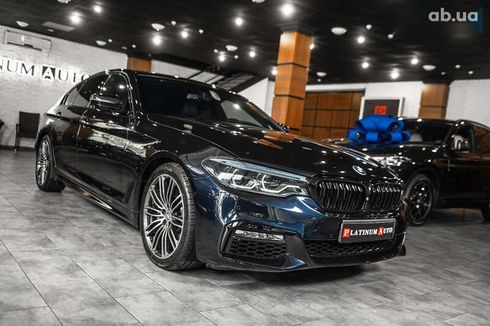 BMW 5 серия 2017 - фото 3